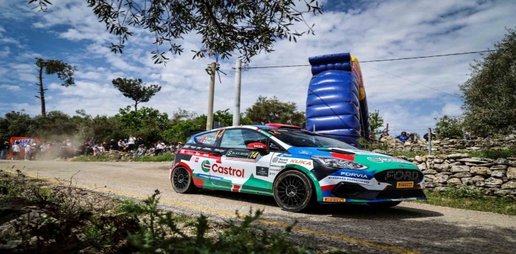 Castrol Ford Team Türkiye, Yeşil Bursa Rallisi’nde Genç Yetenekleriyle Start Alıyor?v=1